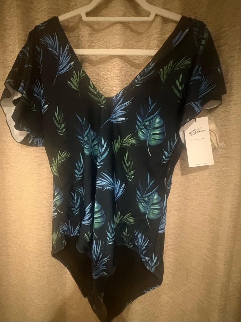 Women’s Black Tropical Print V-Neck Flutter Sleeve Bodysuit